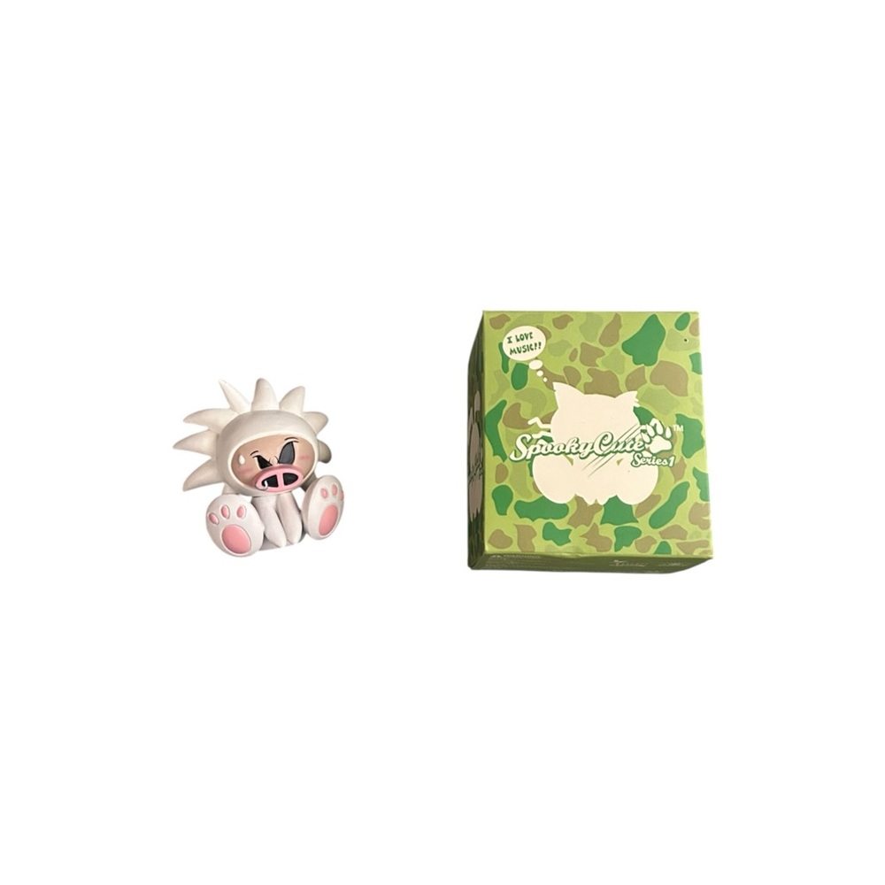Spooky Cute Series 1 Punk Rock Pig / Hedgehog Danny Chan Vinyl Art Toy + Box